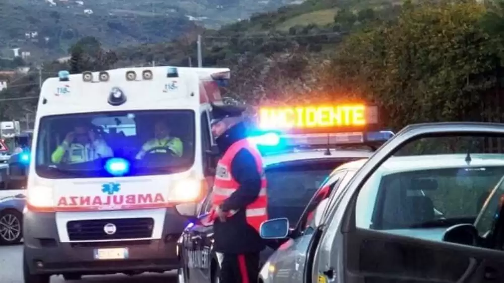incidente auto strada provinciale