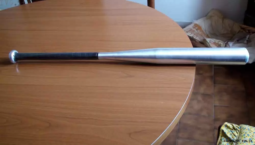 minaccia mazza ferro