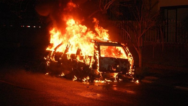 incendio auto forino 17 gennaio