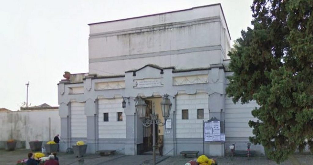 marcianise-tombini-rubati-cimitero-chiuso