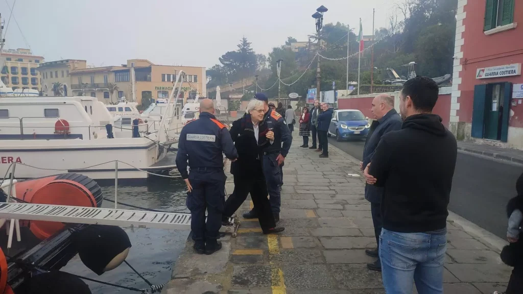 frana ischia sgarbi