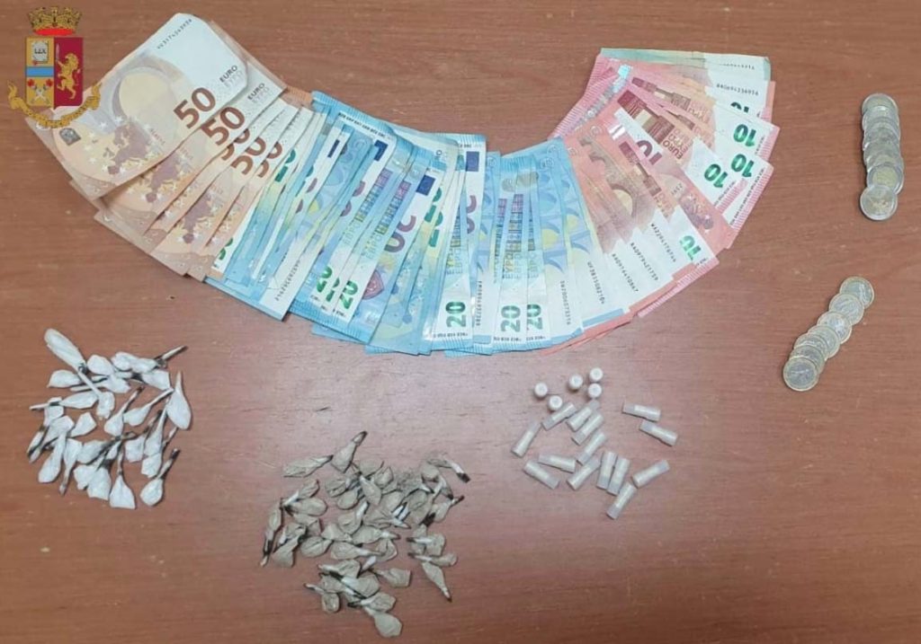 scampia-arrestati-spacciatori-vela-gialla-31-gennaio