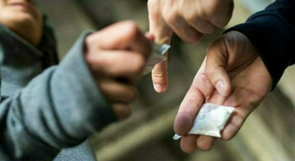 carabiniere arresta spacciatore