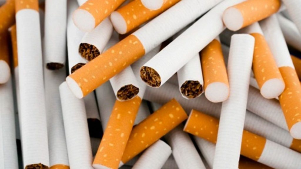 cetara-ladri-sigarette-sbagliano-strada