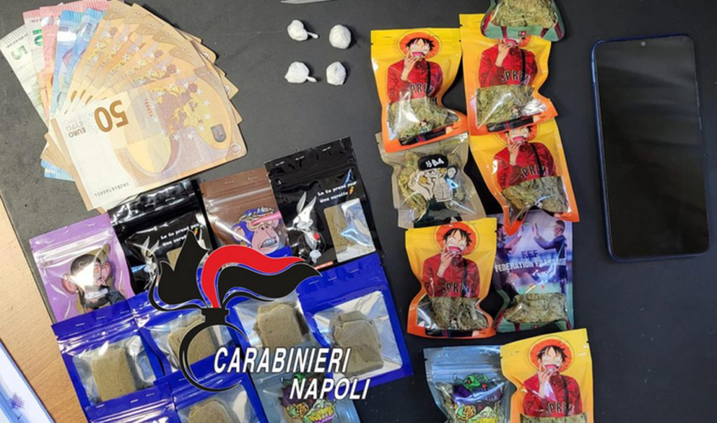 castellammare-droga-figurine-spacciatore-arrestato