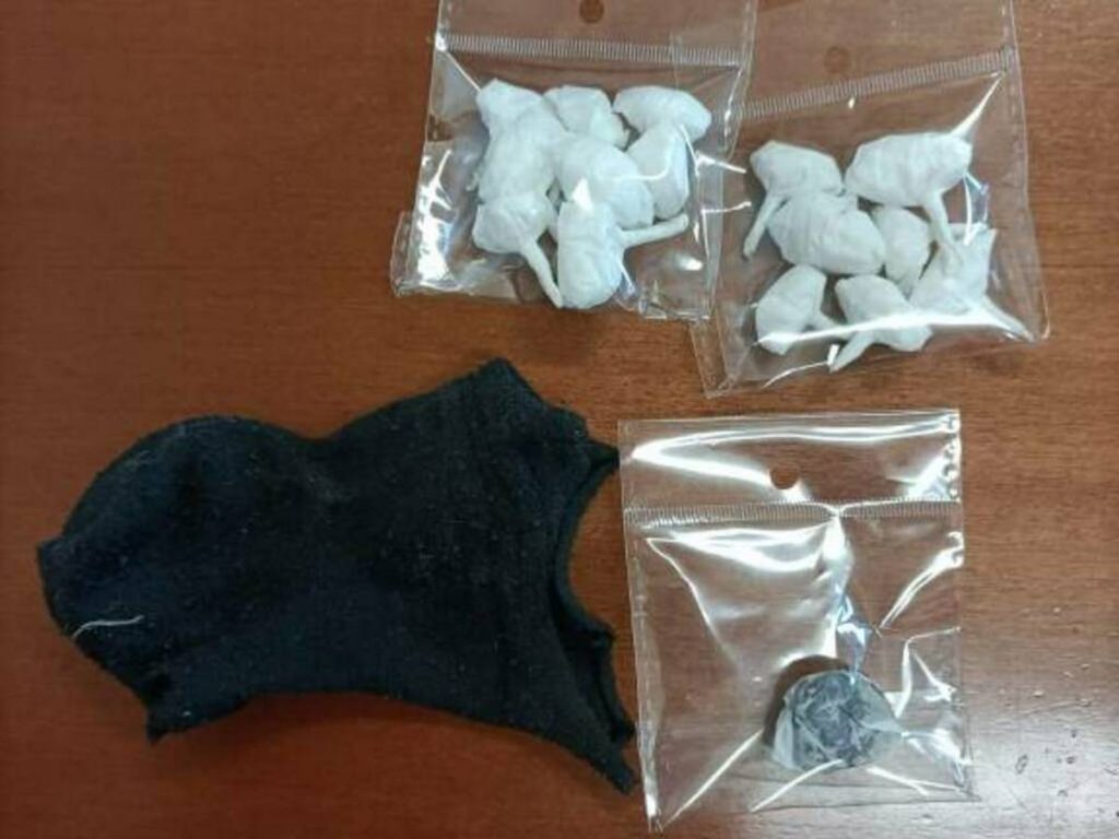 qualiano-droga-calzino-arrestato