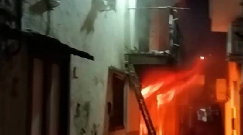 incendio appartamento forio ischia