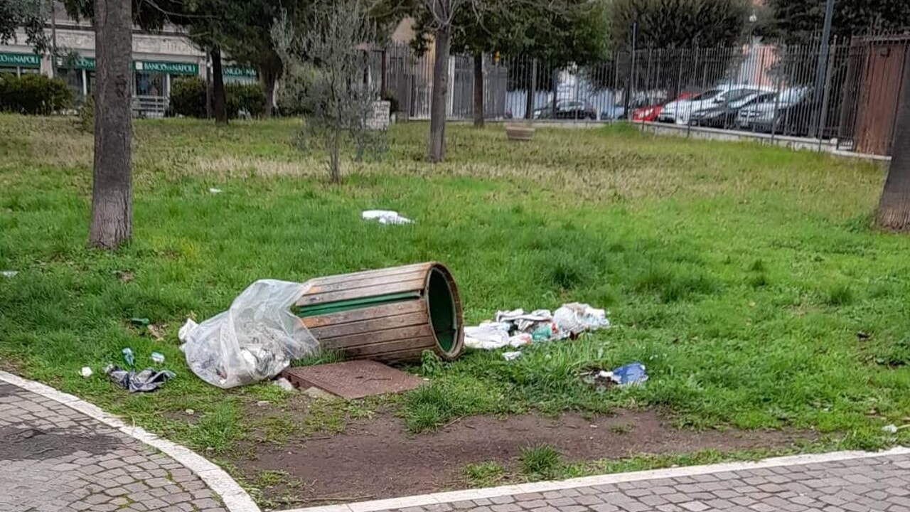 maddaloni villa comunale raid