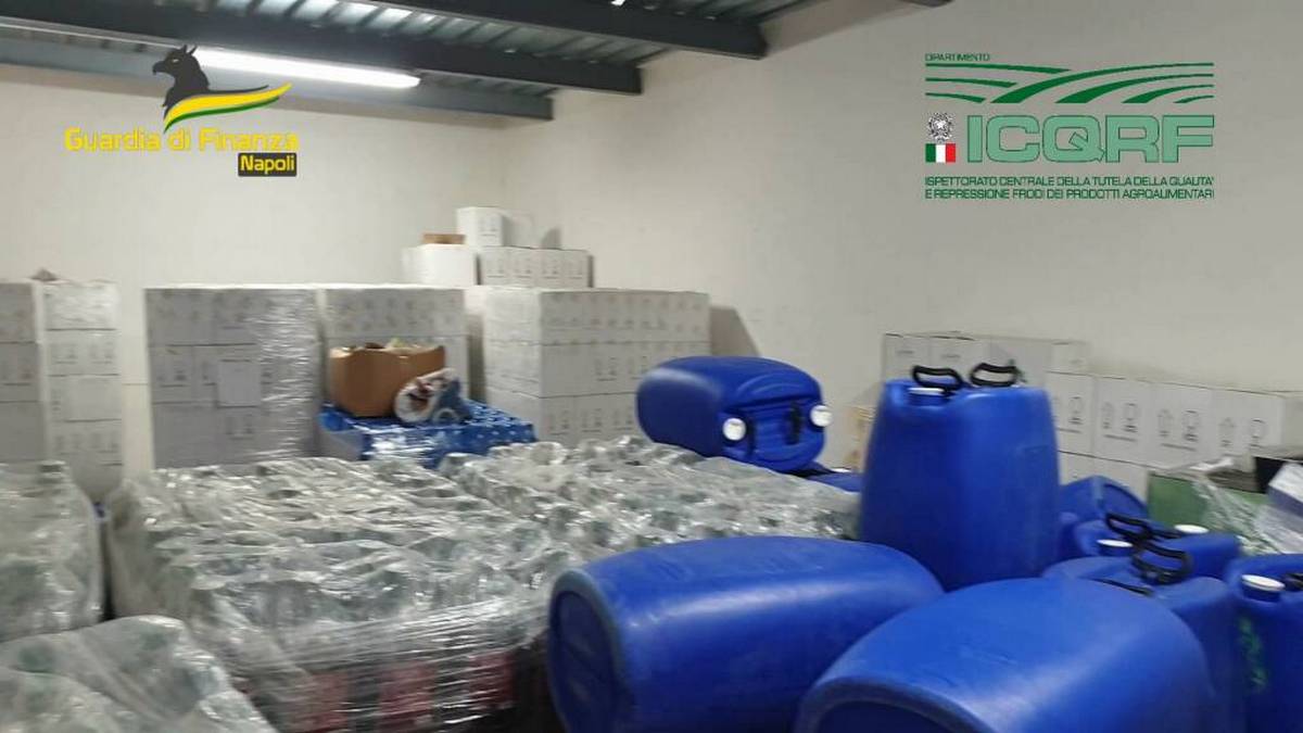 alcolici-contrabbando-sequestro-arresti-sant-antimo-oggi-nomi
