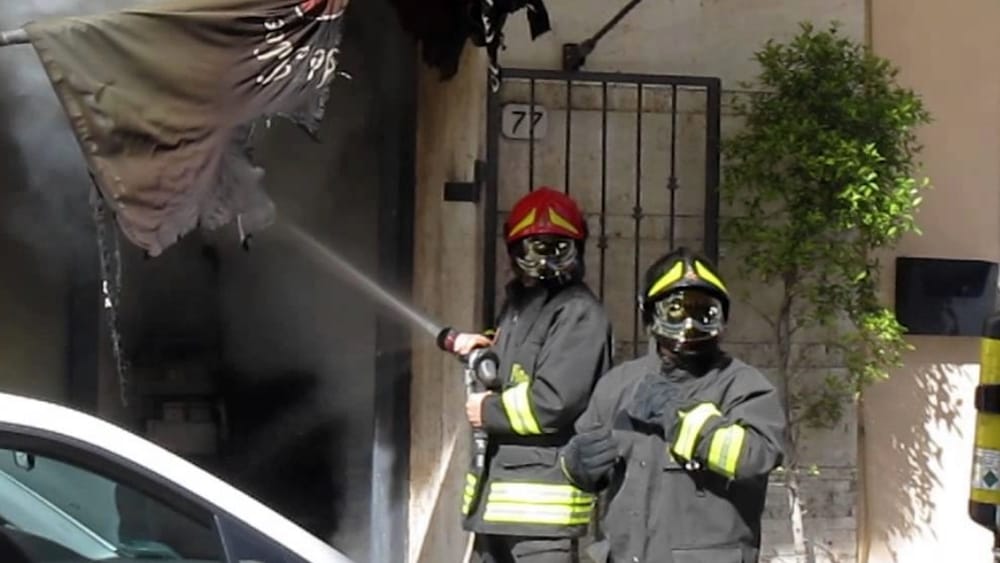 sessa aurunca incendio gioielleria