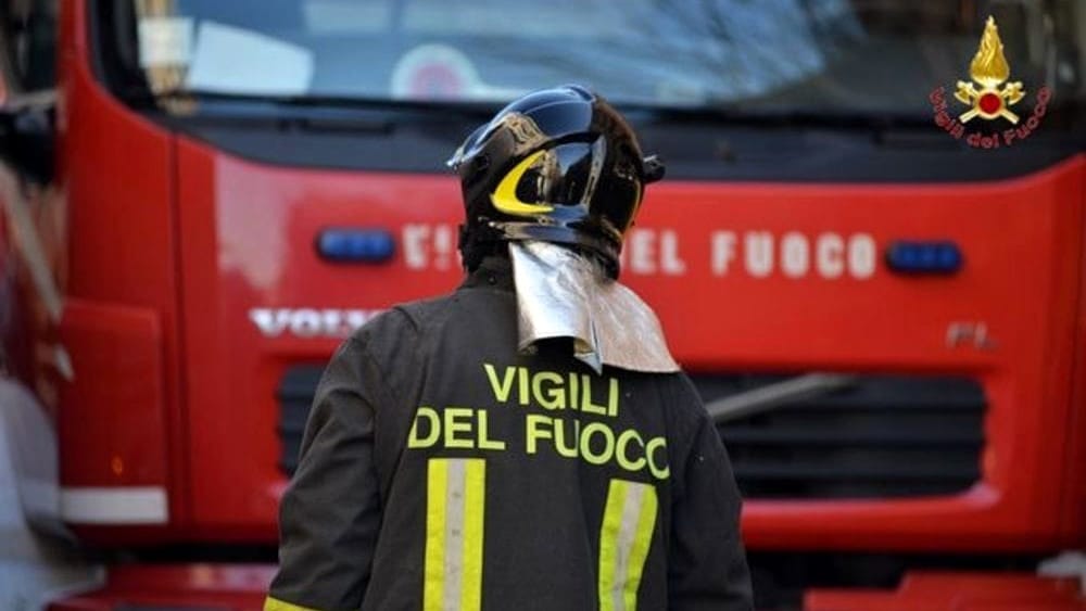incendio scooter incensurato gragnano oggi 14 marzo