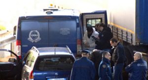 napoli-assalto-armato-furgone-7-aprile