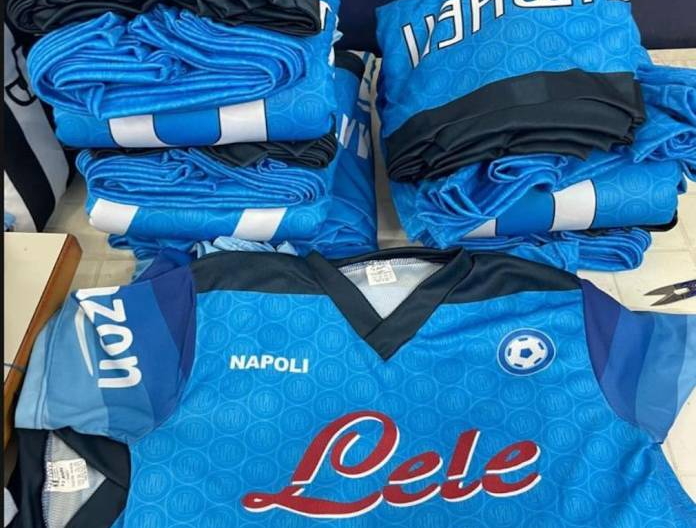maglietta napoli contraffatte sequestro denuncia