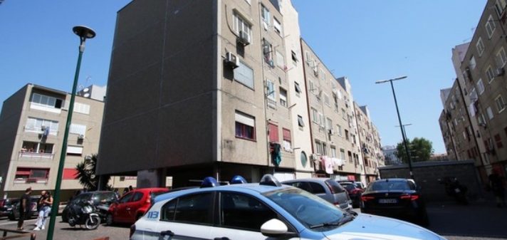boss ponticelli si recide braccio protesta giornalista