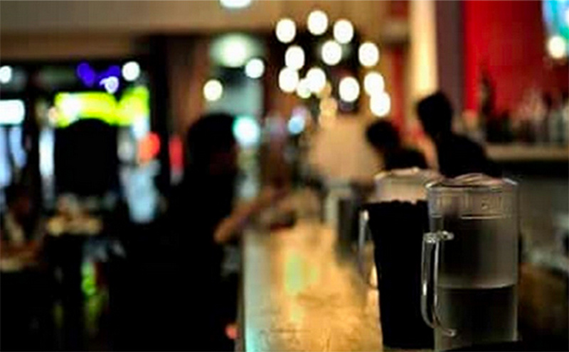 ercolano aggredisce titolare bar