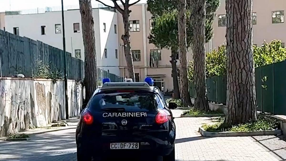 viola sorveglianza speciale casavatore arrestato