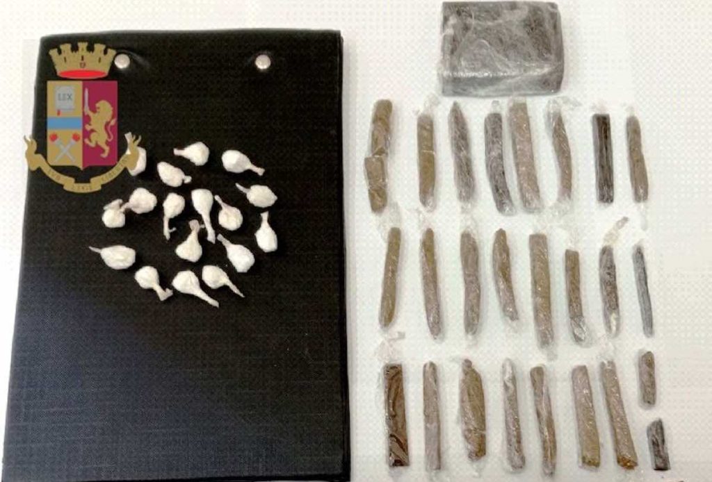 secondigliano-arrestato-spacciatore-24-maggio