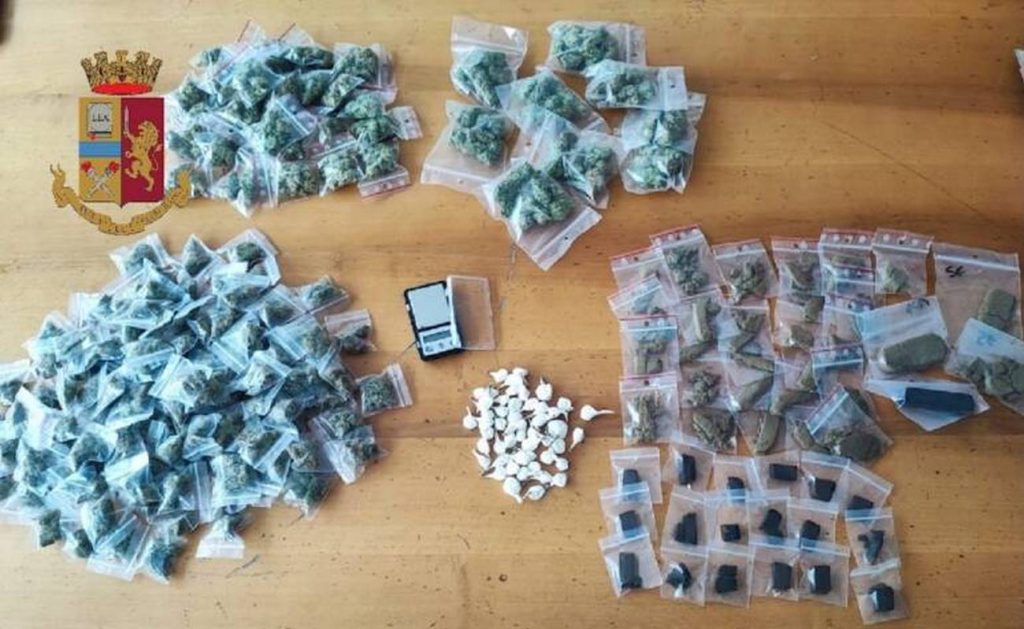 napoli-spacciatore-arrestato-youpol-vasto