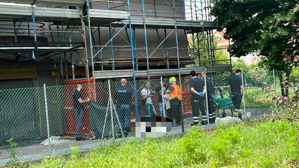 precipita cantiere rimini chi è morto nome