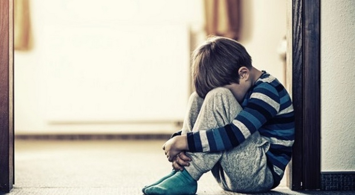 pozzuoli bimbi violentati arrestato