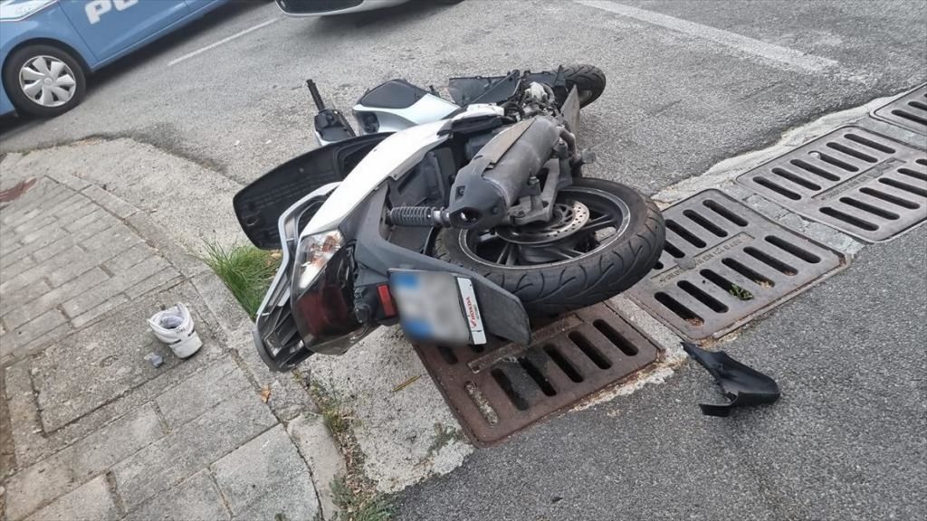 incidente auto scooter salerno 18 luglio