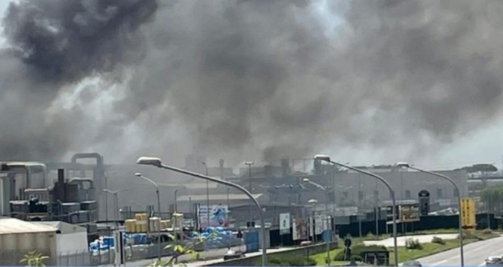 Incendio San Marco Evangelista fabbrica