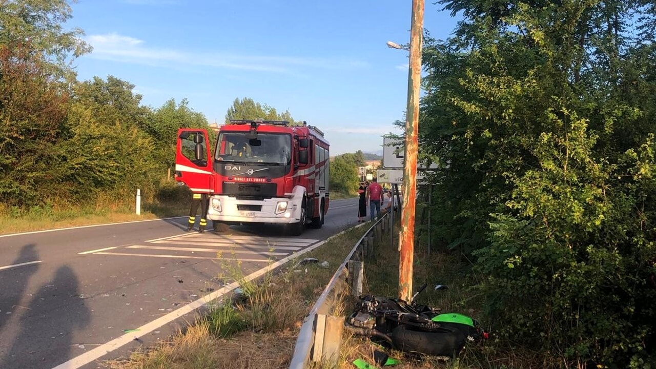 incidente auto moto lioni 1 agosto