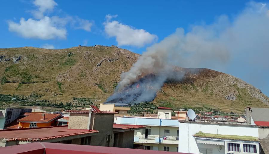 Incendio Monte Petrino