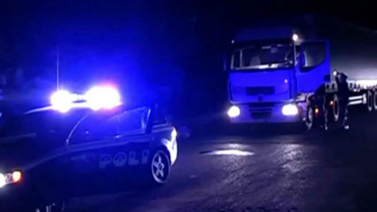 maddaloni aggredisce poliziotti arrestato