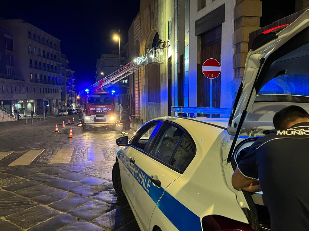 benevento cadono calcinacci mamozio