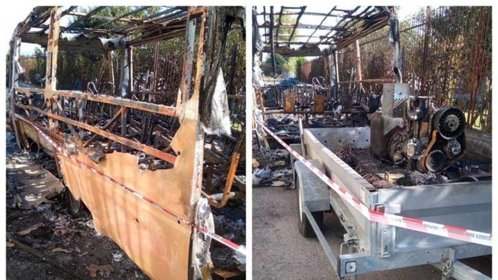 santa maria la fossa incendio scuolabus
