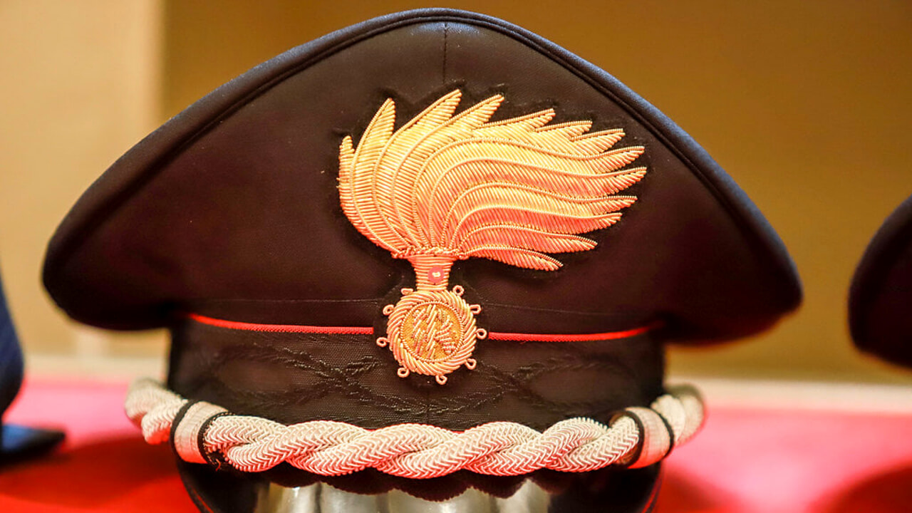 carabiniere napoletano suicidio hub migranti milano
