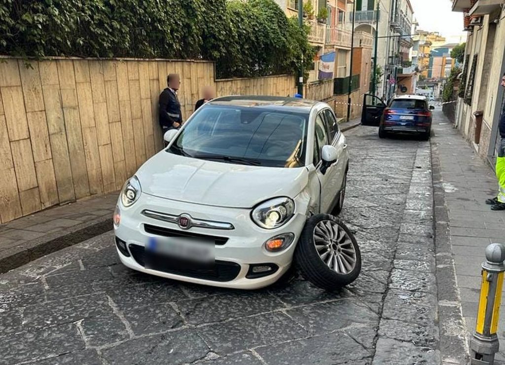 portici-tentata-rapina-poste-traffico-tilt