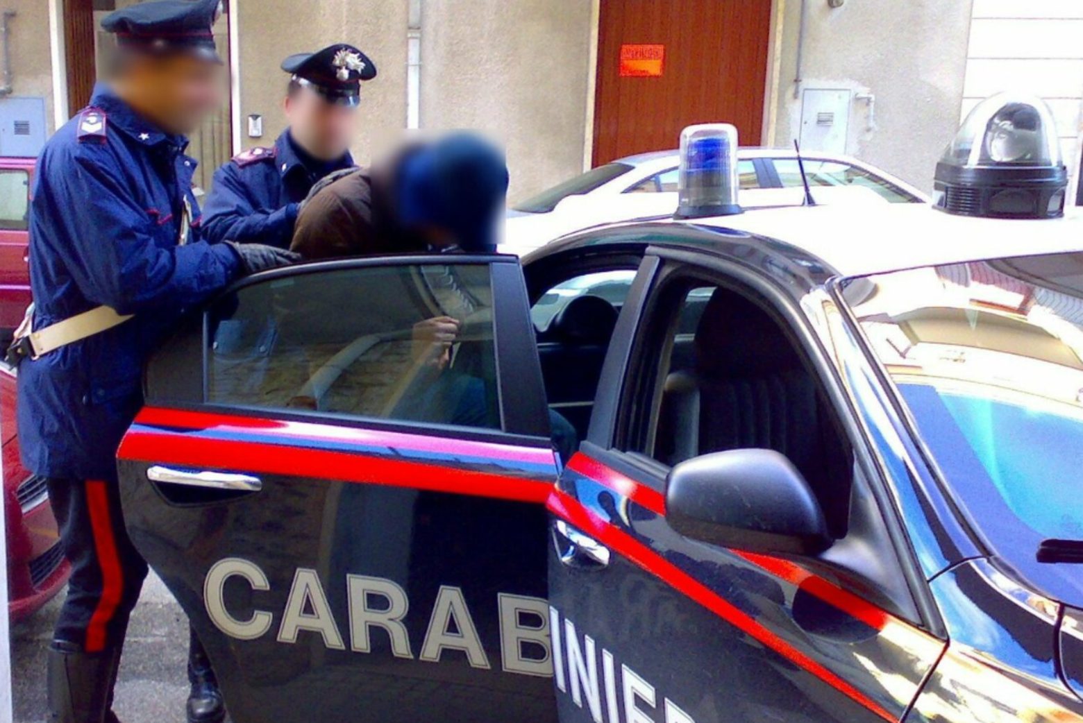 Castel Volturno smantellata piazza spaccio arrestati