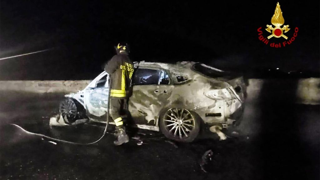 incendio auto salza irpina