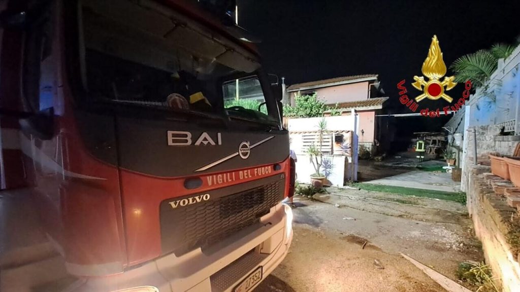 Incendio villetta Castel Volturno