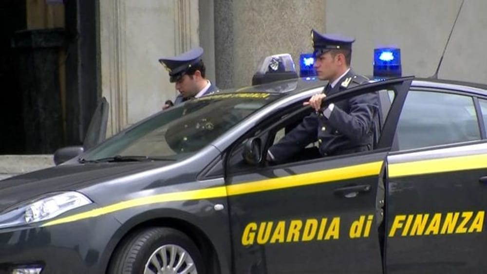 caserta frode iva sequestro