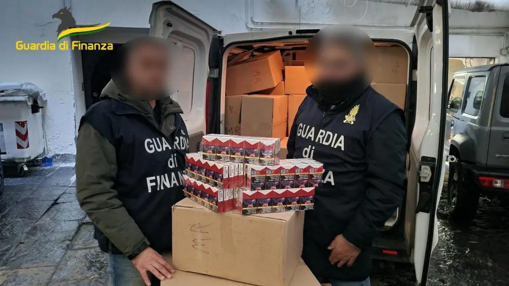 napoli-sequestro-sigarette-contrabbando-1-dicembre