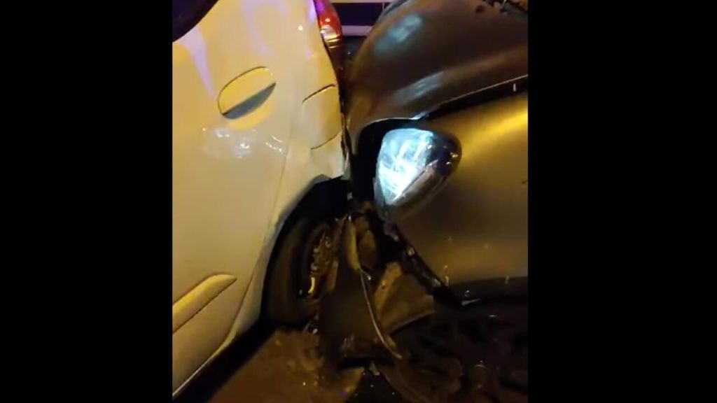 napoli corsa incidente auto 21 dicembre