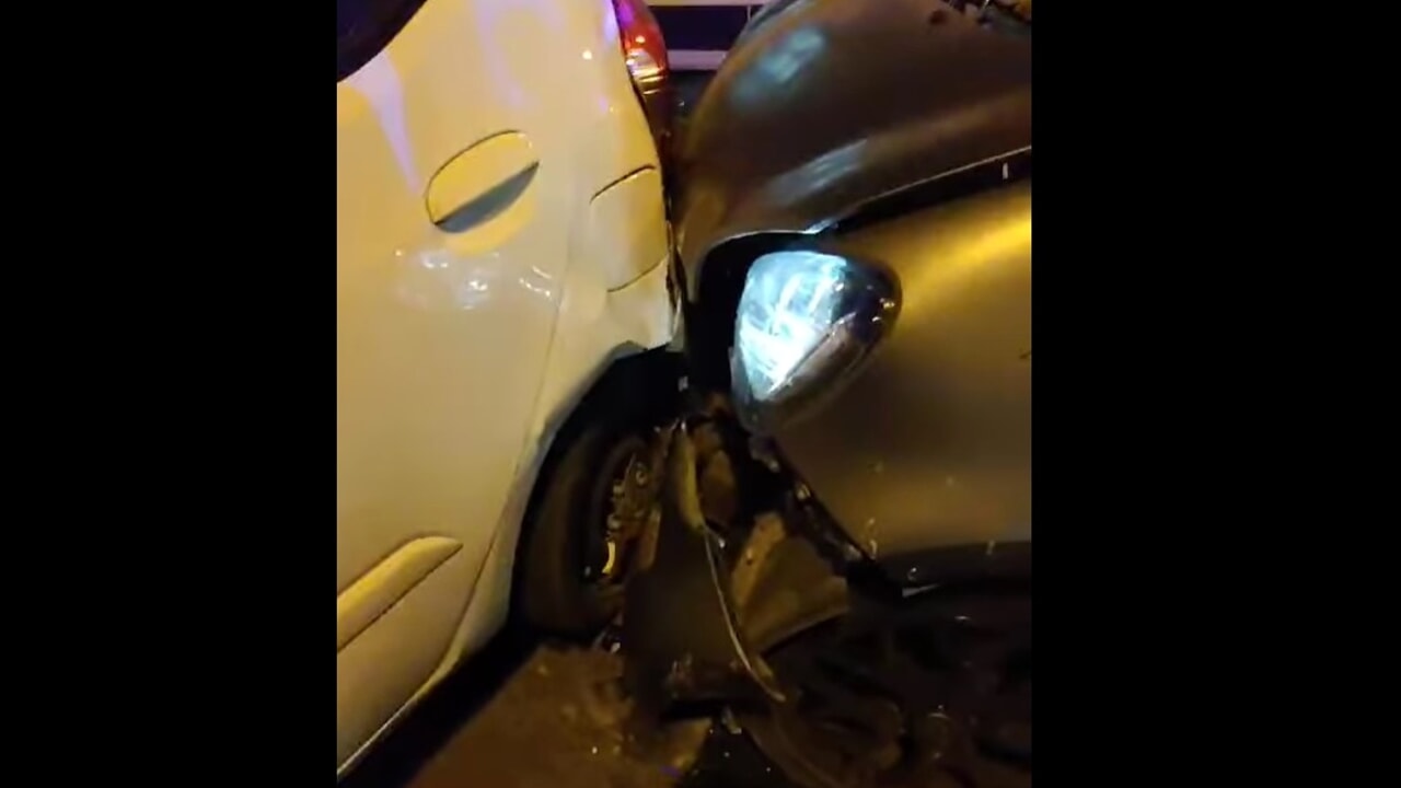 napoli corsa incidente auto 21 dicembre