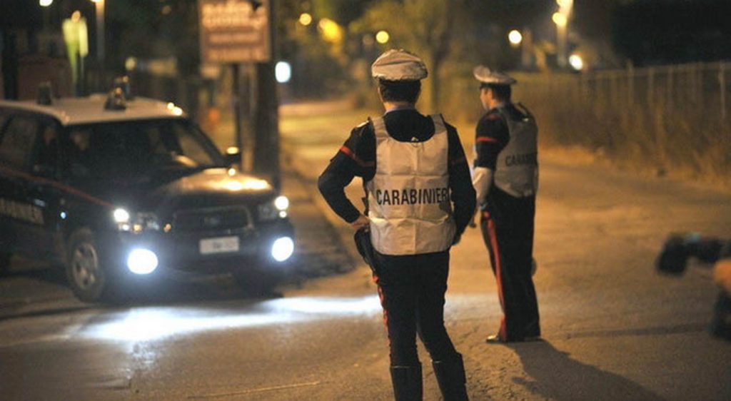 roma ucciso pistola parcheggio