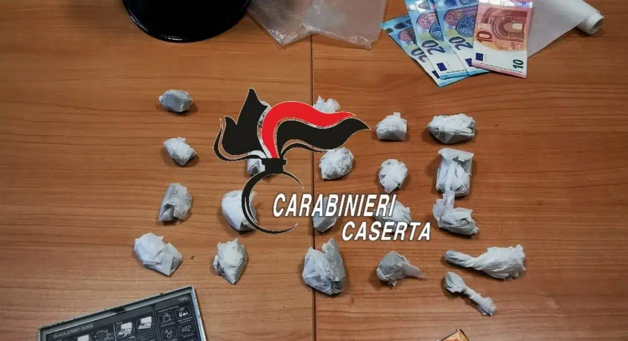 marcianise dosi hashish arrestato 28 gennaio