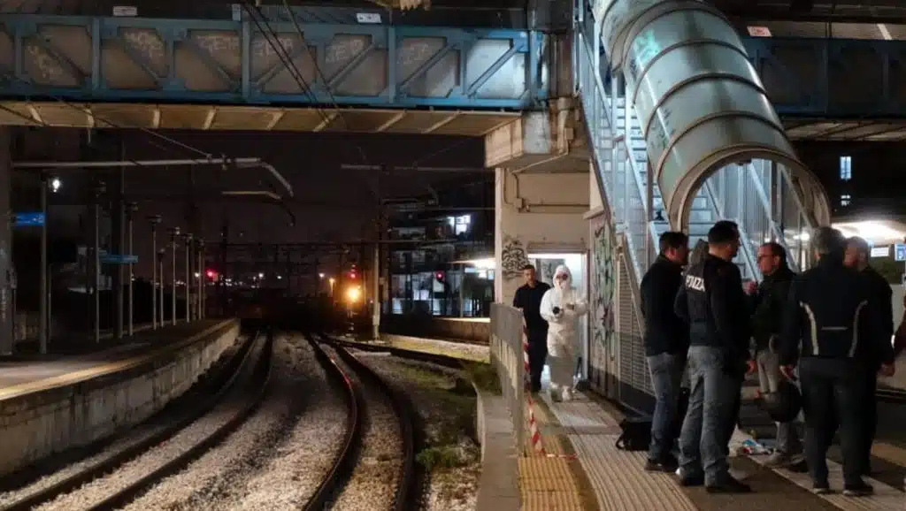 Napoli arrestati lesioni minacce