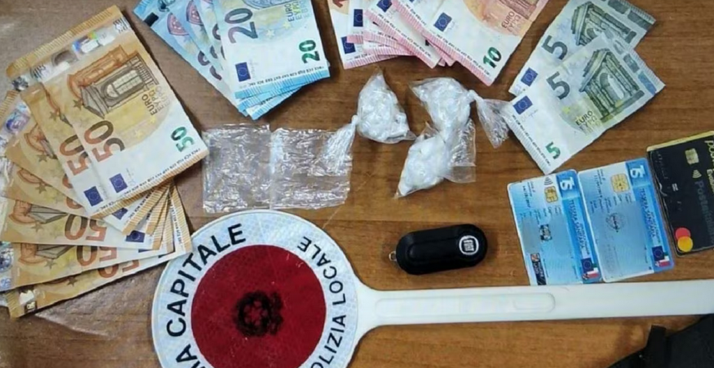 roma auto contro bus atac arrestato cocaina