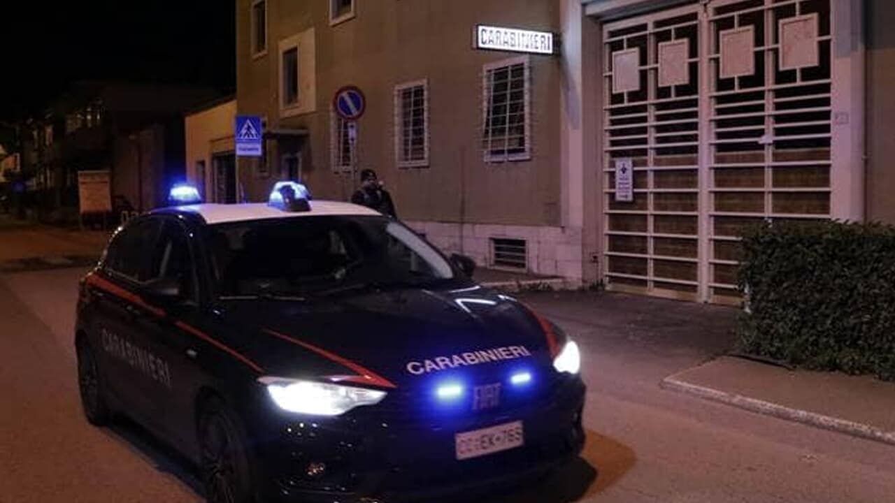 furto auto marcianise arrestato oggi 30 gennaio