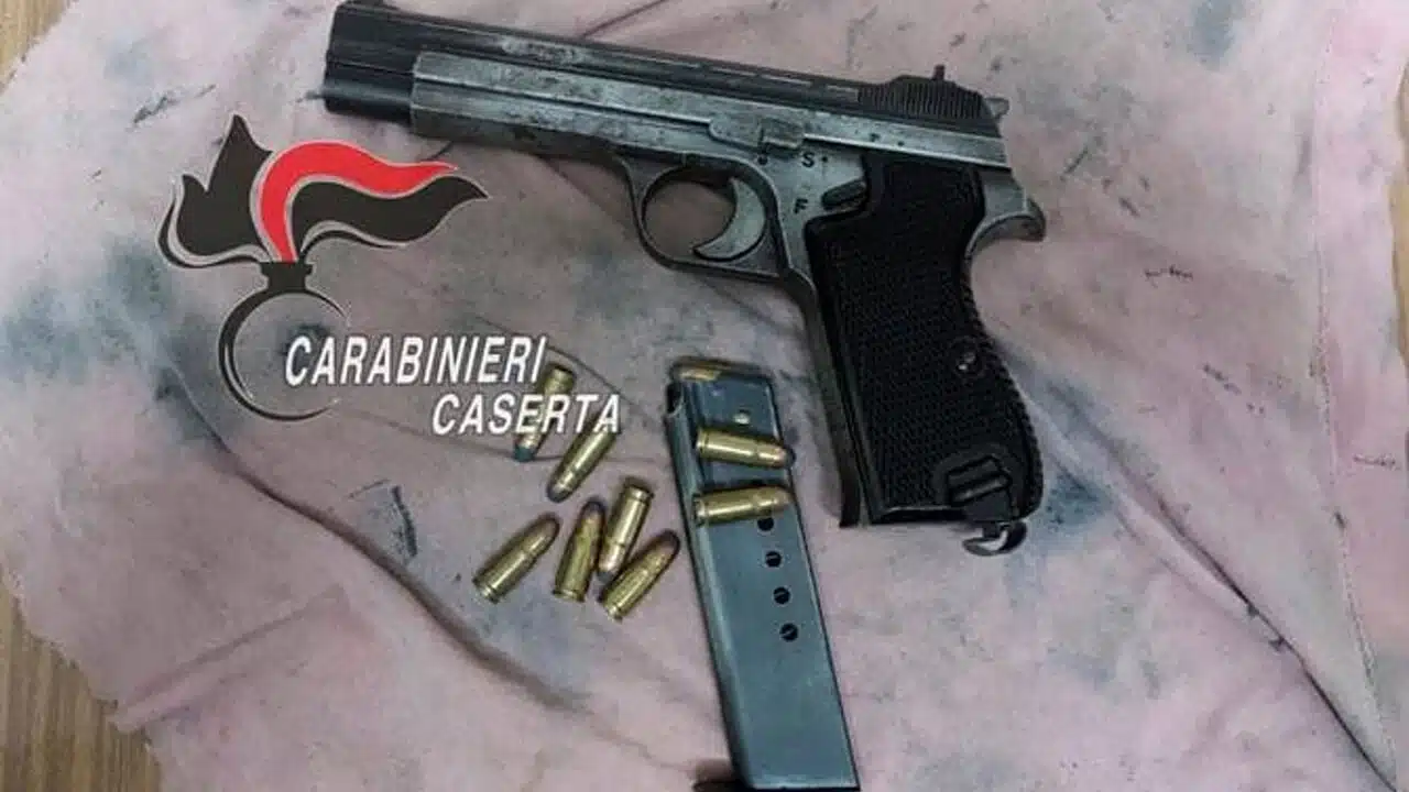 capodrise-nasconde-pistola-casa-arresti-domiciliari