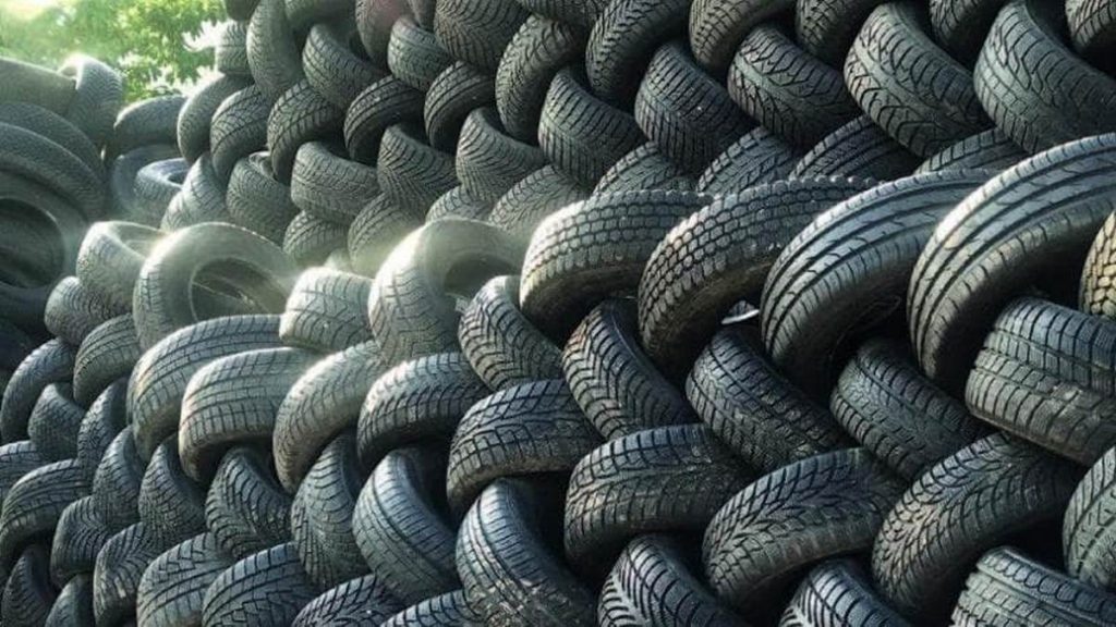 frose carosello pneumatici sequestri savona