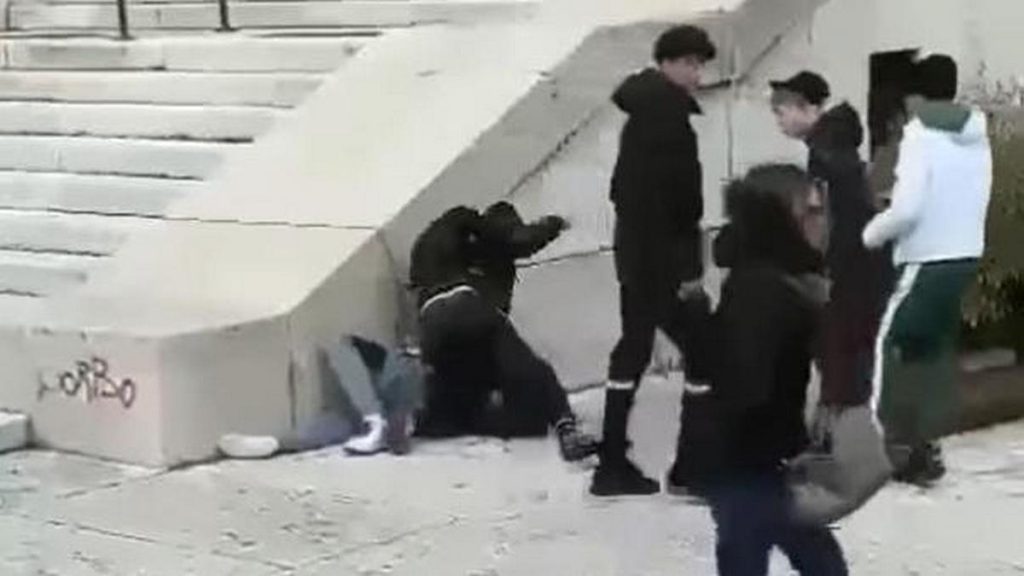 macerata campania pestato arrestati