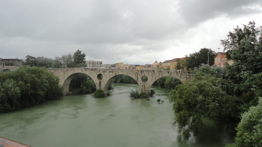 caserta-canale-piene-volturno