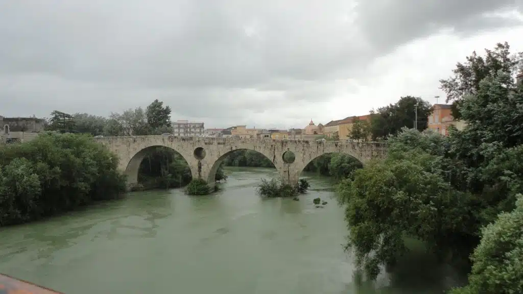 caserta-canale-piene-volturno